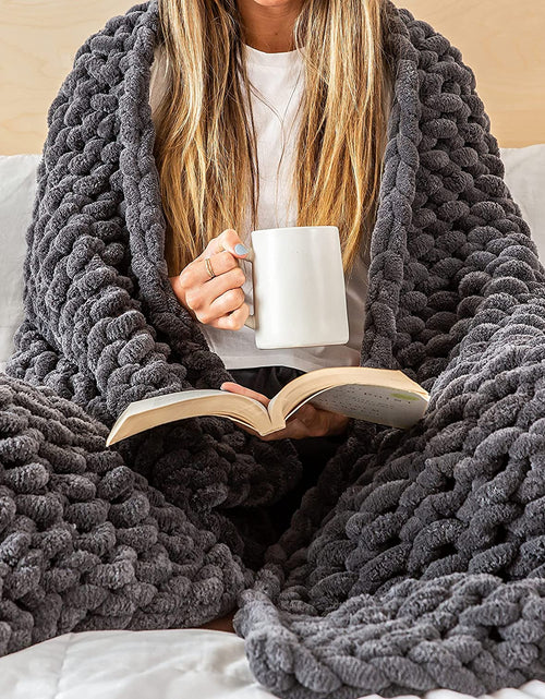 Load image into Gallery viewer, Grey Large Chunky Knit Blanket Throw 50X70; Knitted Throw Blankets for Boho Decor,Large Knit Blanket Chunky Yarn;Thick Knitted Blanket Chunky;Thick Cable Knit Throw for Couch/King Bed
